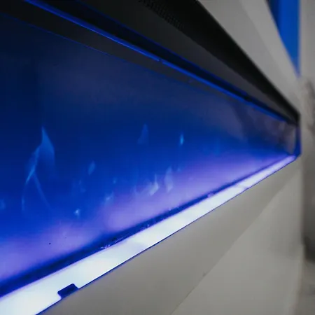 Luxury 5 Bed Near Etihad And Coop Live