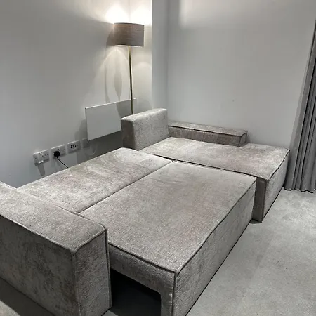 View 2 King Ensuites Gym * Manchester