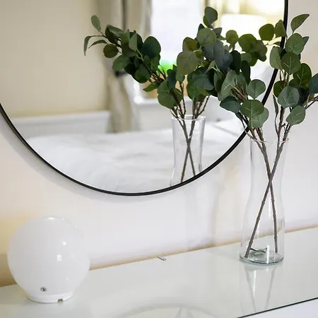 Blissful Breaks Near Old Trafford Stadium Semesterbostad Manchester