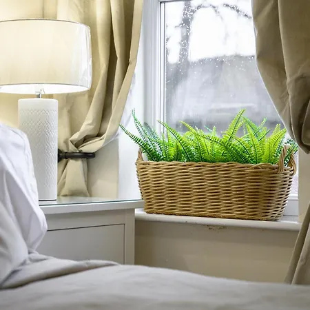 Semesterbostad Blissful Breaks Near Old Trafford Stadium