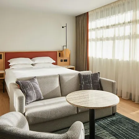 Отель Marriott Piccadilly Манчестер