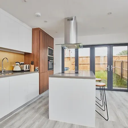 5-bed House - Perfect For Groups & Families 맨체스터