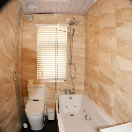 Manchester Holiday Home Casa de Férias *