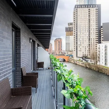 Centre ,salford,lakeside Daire *