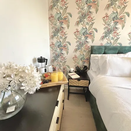 Ideal 3-bed Stay-away-home Area