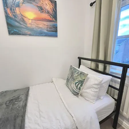 Ideal 3-bed Stay-away-home Area Дом отдыха Манчестер