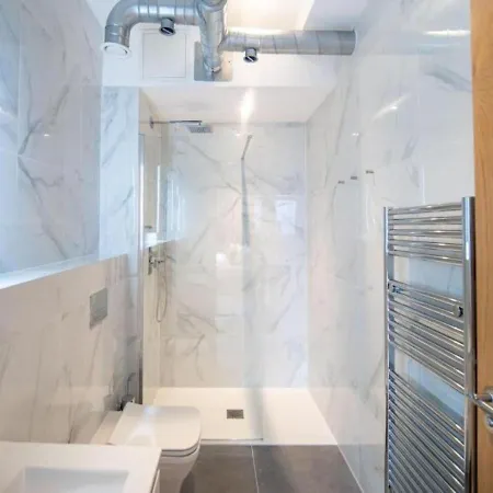 Hive By The Heim Apartamento