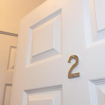 Hotell Private Ensuite With Kitchen Access By Irwell *