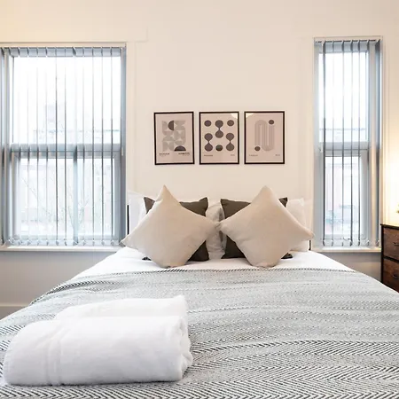 Private Ensuite With Kitchen Access By Irwell Hotell Manchester