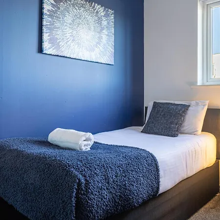 Manchester, Etihad Stadium View , Coop Live, Modern 2 Bed Apartment, * Manchester