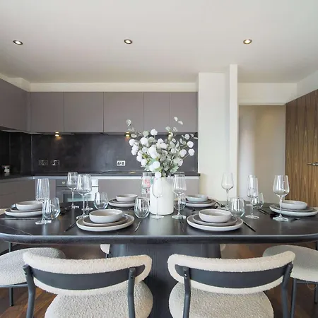 Altitude By The Heim Apartamento *