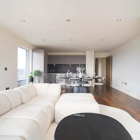 Altitude By The Heim Apartamento