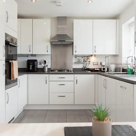 Prázdninový dům Exquisite 4 Bedroom 2 Bath Parking Etihad Stadium *