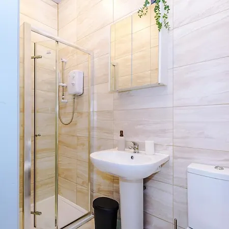 Luxury 3br En-suite, Near Manchester