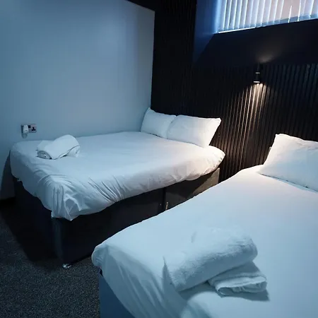 Апартаменты Nero Sleeps Fourteen