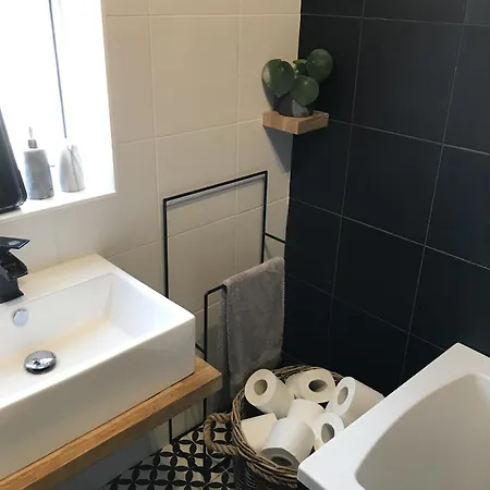 Apartment Stylish Comfortable With Free Parking Manchester