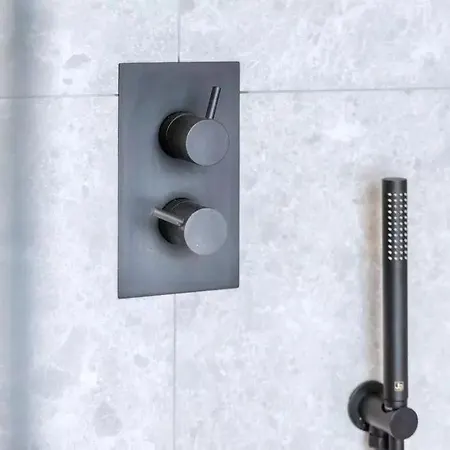 Apartment 2 Bed Luxury Apartment, Parking, Gym, Concierge *