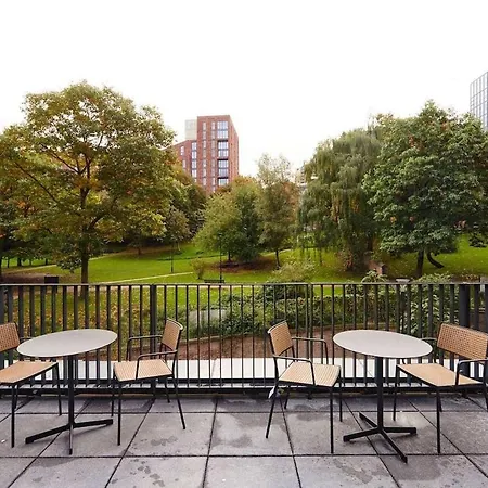 Spacious Terrace Gym Free Parking マンチェスター