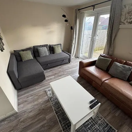 Large 3-bed House Near Etihad & Coop Live * Manchester