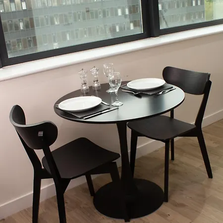 Dashing 1br Penthouse Near Mcr Stadiums Manchester