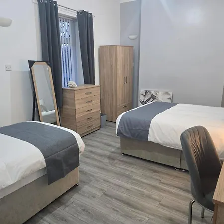 Alma Co-living - Private Self-cater 別荘