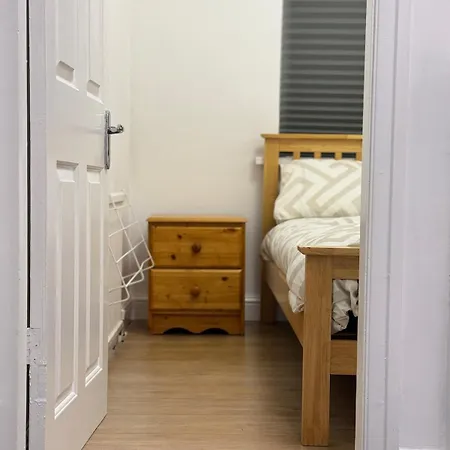 Σπίτι διακοπών Charming Salford House *