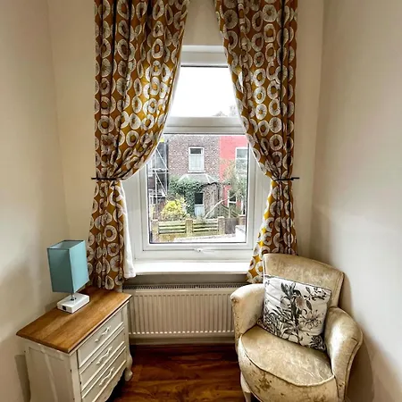 The 3-bed Luxe Sanctuary - Free Parking & Office בית נופש מנצ'סטר