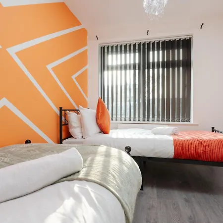 The Jade - Pool Table - Man Utd - Centre - 4bd بيت للعطل