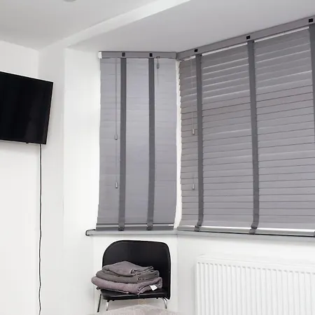 The Grey Mansion * Manchester