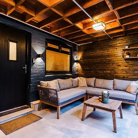 Ferienhaus Opulent Oasis Large Luxury Sleeps 10 Manchester
