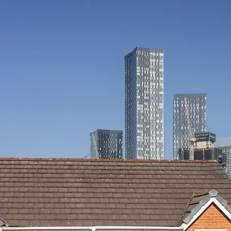 Manchester, Centre, House, Parking, Garden, M60 Манчестер