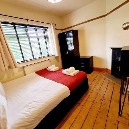Free Parking House In Middleton By Superhost Hébergement de vacances Manchester