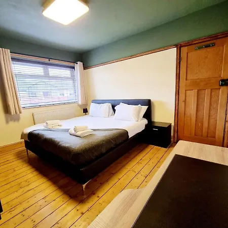 Free Parking House In Middleton By Superhost *