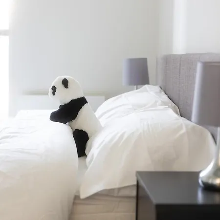 Park View 3 Bed Ensuite Only 5 Min Walk To Arndale Манчестер