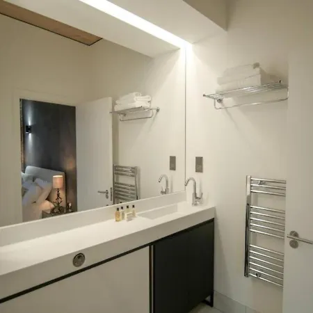 Milano By The Heim Residences Апартаменты Манчестер