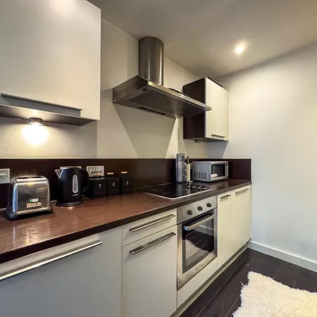 2br - Centre - Balcony Appartement