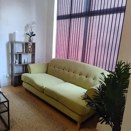 3br Near Alexandra Park And Free Parking *