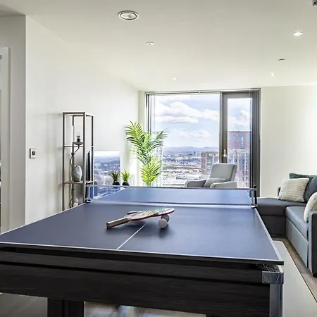 Centre,picadilly , Skyline View *