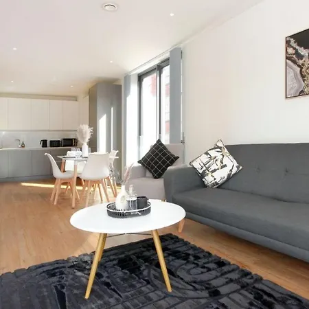 Lägenhet Spacious In Mcr With Terrace, Gym *