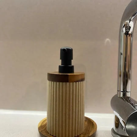 Lägenhet Spacious In Mcr With Terrace, Gym