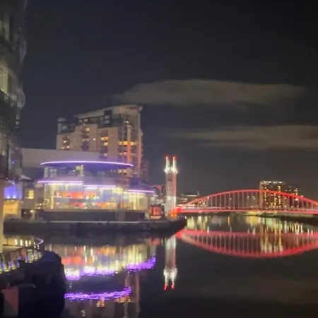 Apartman Modern High-rise Flat In Media City! 2 Beds, 2 Baths