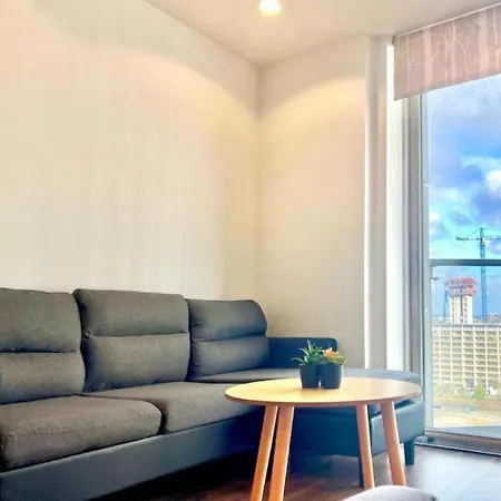 Modern High-rise Flat In Media City! 2 Beds, 2 Baths Apartman Manchester