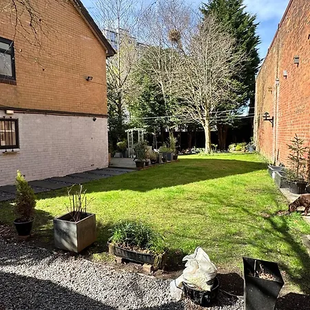 The Secret Garden Retreat With Hot Tub