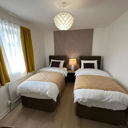 Tatil Evi Luxury House By Etihad And Coop Arena *