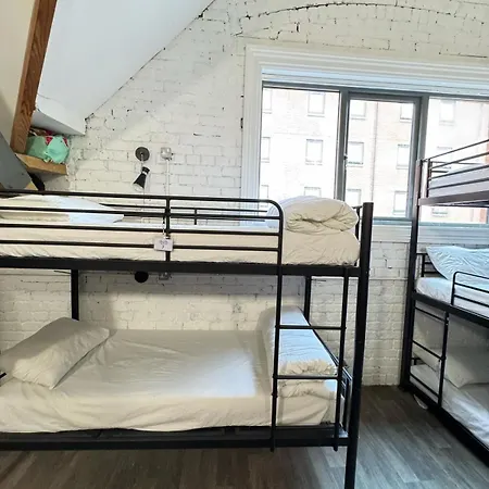 אכסניה Rahman *