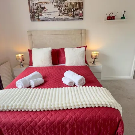 Contractor Stays, Fast Wifi, Free Parking, Work Apartamento *