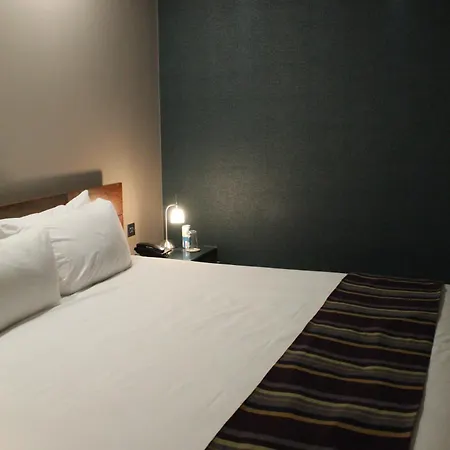 The Townhouse Hotel