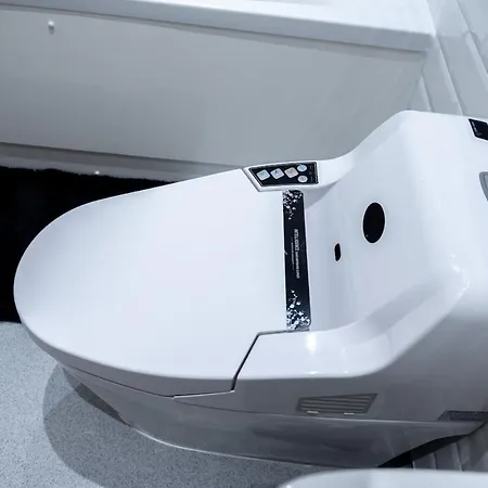 Hive Near Etihad Coop Live דירה *