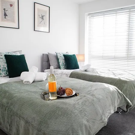 Сasa de vacaciones 3br-sleeps 6 -walk To Etihad & Ao Arena