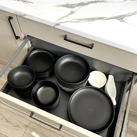 Spacious, Cosy & Stylish 3 Bed In Salford, Near Trafford Park - Free Parking * Manchester